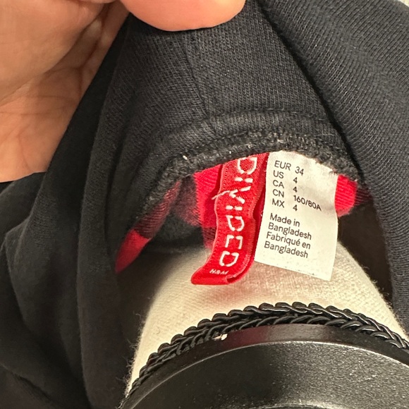 Red and Black Plaid Hooded Jacket - Picture 8 of 10